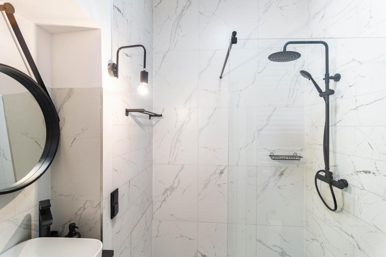 Glamorous And Brand New 2 Bedroom Krakow Ngoại thất bức ảnh