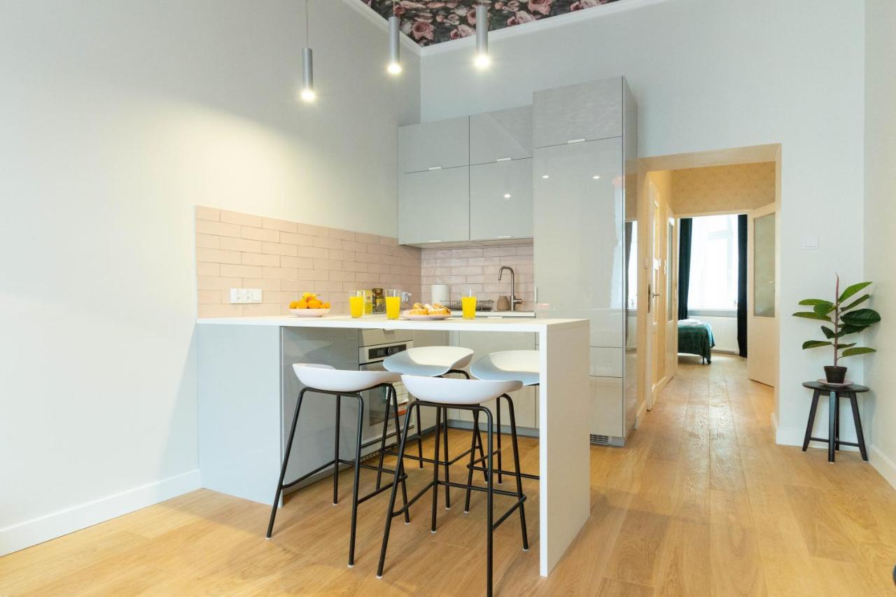 Glamorous And Brand New 2 Bedroom Krakow Ngoại thất bức ảnh